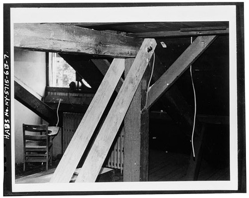 Photo attic roof - photo:attic, framing